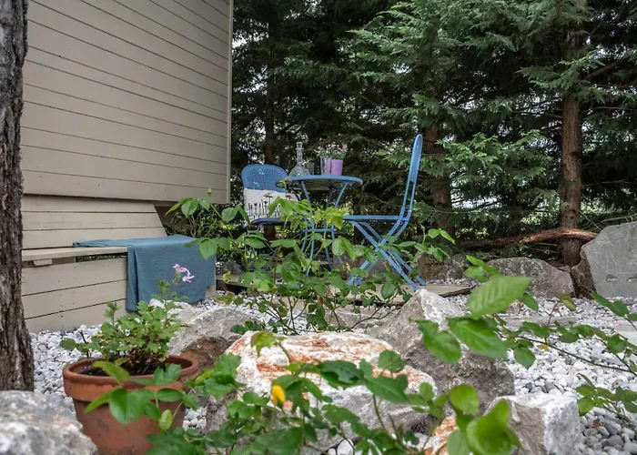 Glamping Mobile House On A Herbs Farm *