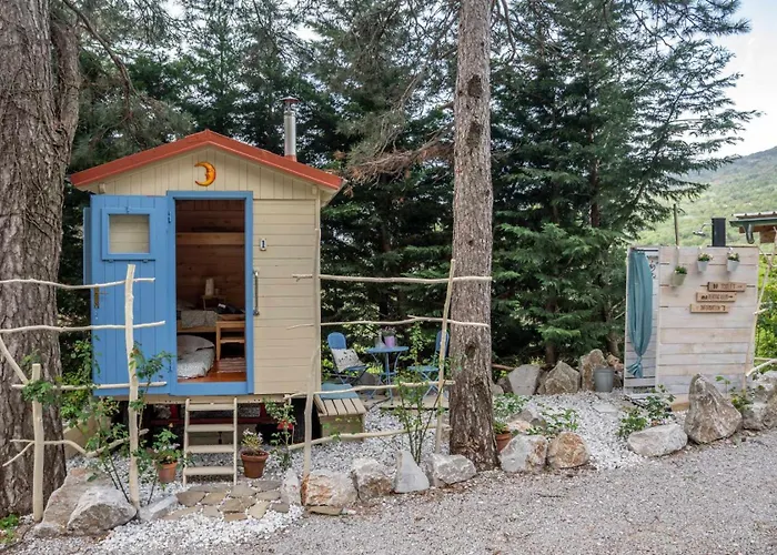 Mobile House On A Herbs Farm *